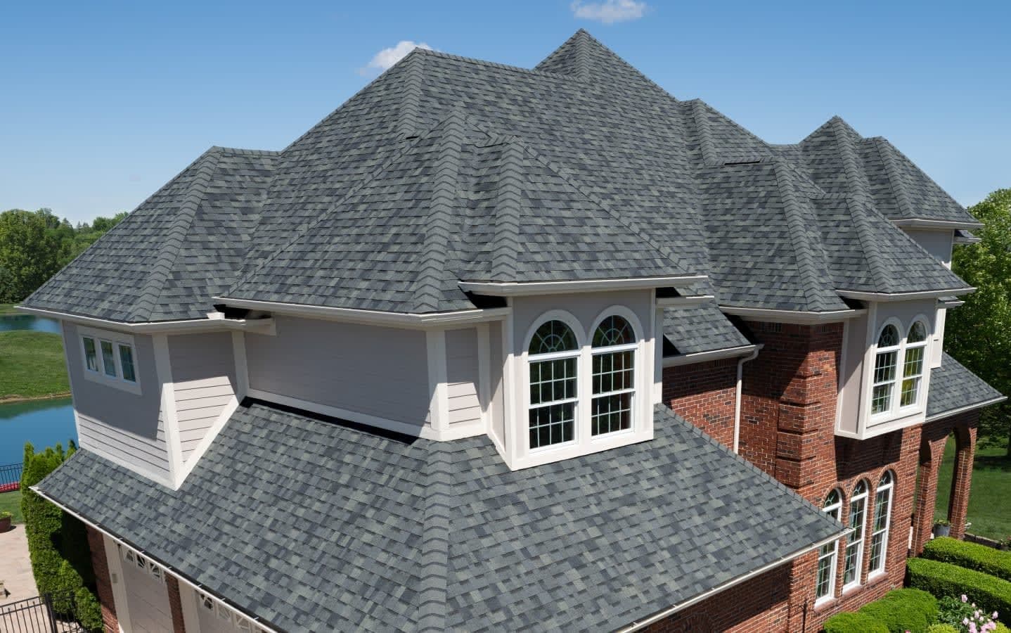 Estate Gray Roofing Beauty Shot